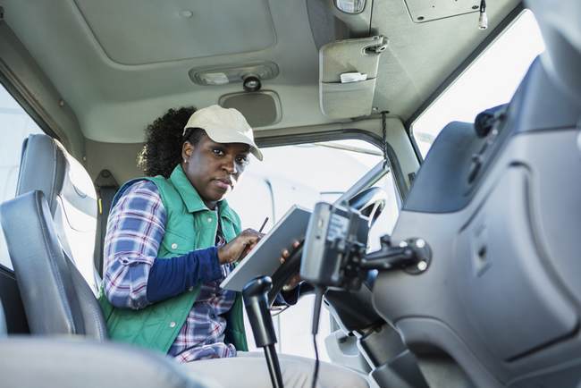 Chauffeur routier, chauffeuse routière sur tous véhicules